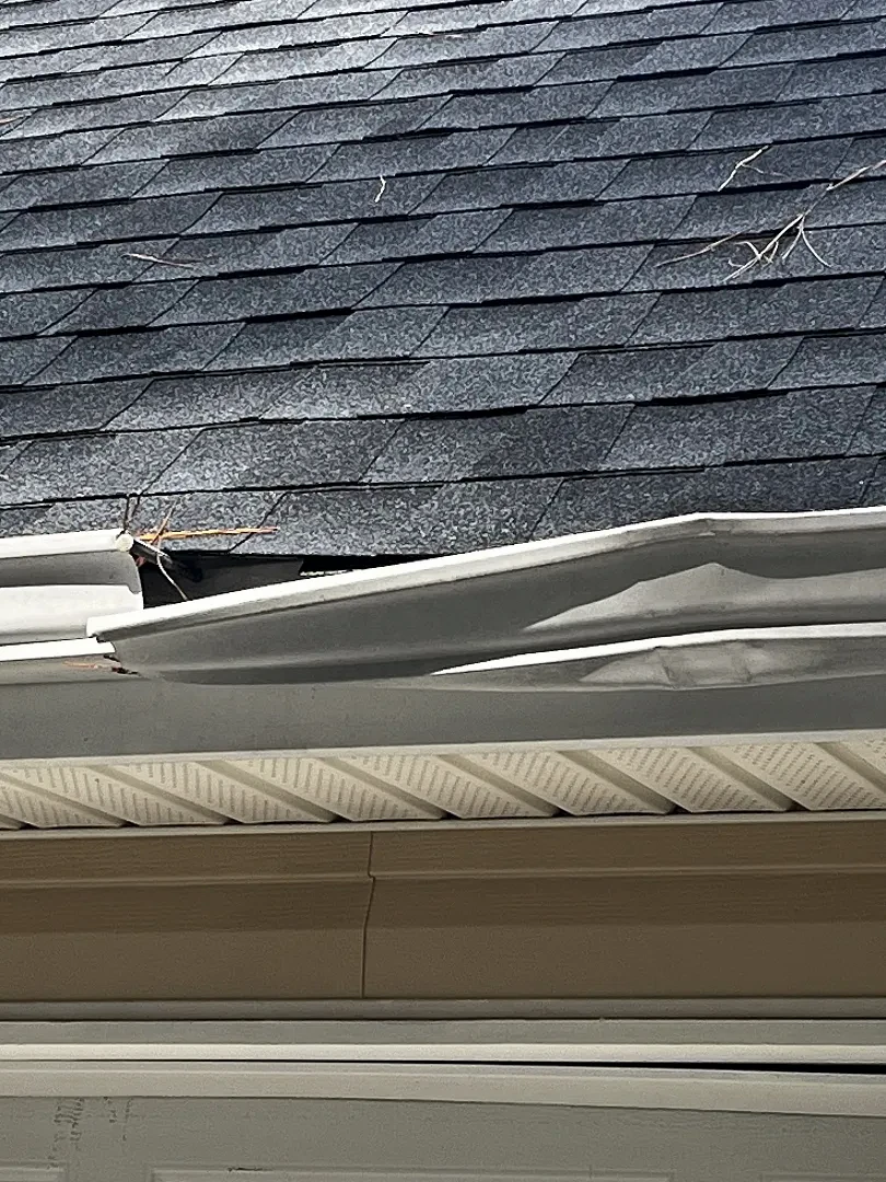 26 ft of White 6-Inch Gutter Above the Garage – The Farm Road — photo 2 of 5